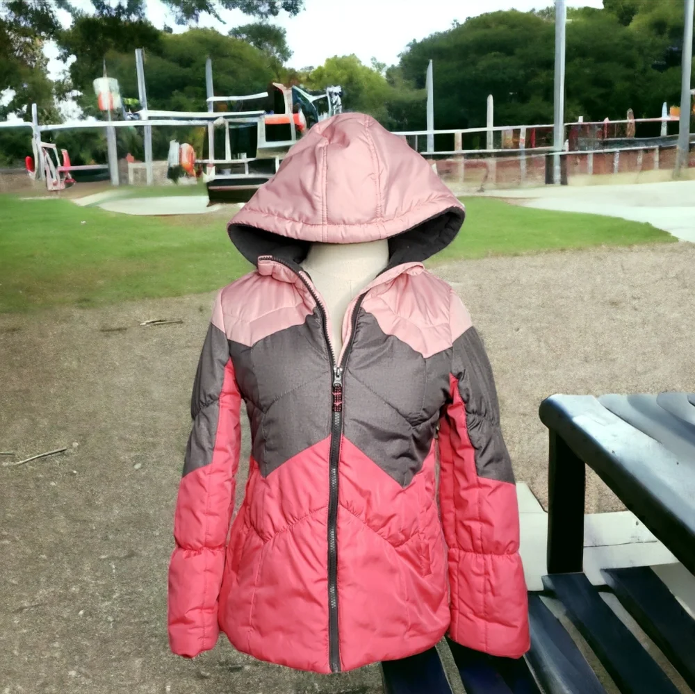 London Fog Girls Puffer Coat XL Hooded Chevron Colorblock Fleece Lined Winter